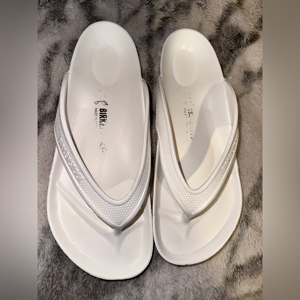 WOMENS BIRKENSTOCK SIZE 9